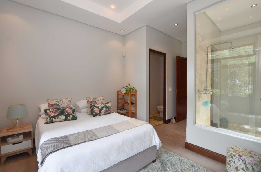 5 Bedroom Property for Sale in Kanonberg Western Cape